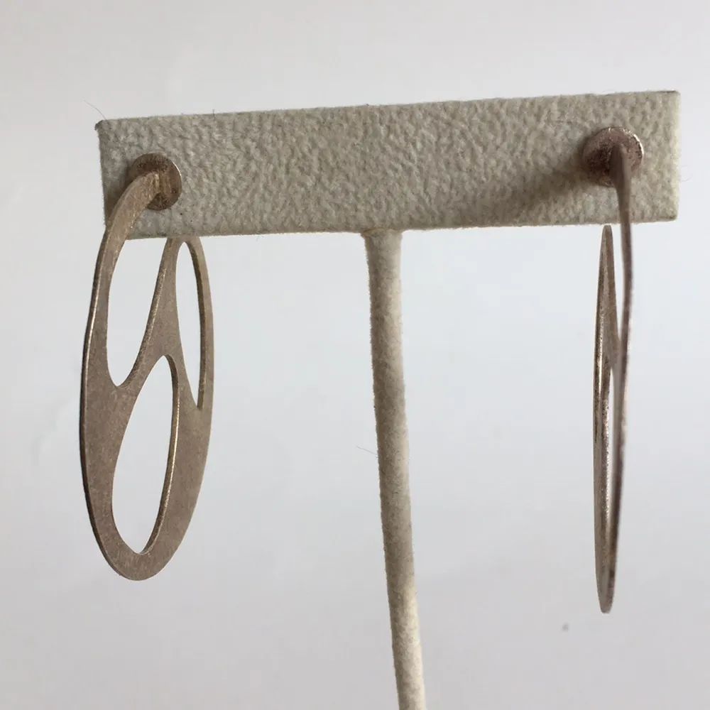 FINAL MARKDOWN Ladies’ Lightweight Brushed Metal Post Earrings - Image 3