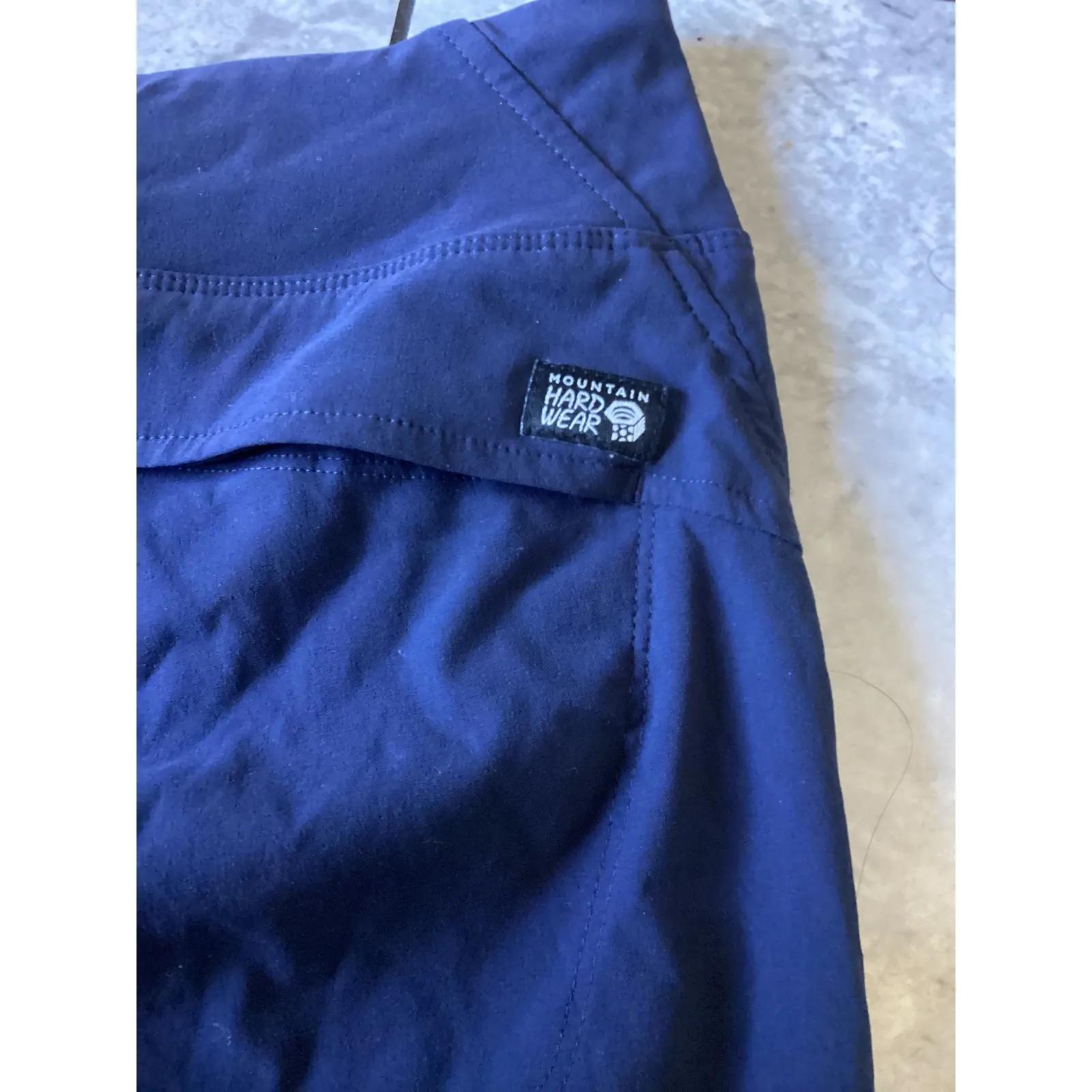 Mountain Hardwear Women's Capris Pants Navy Blue Size Small Outdoor Activewear - Image 3