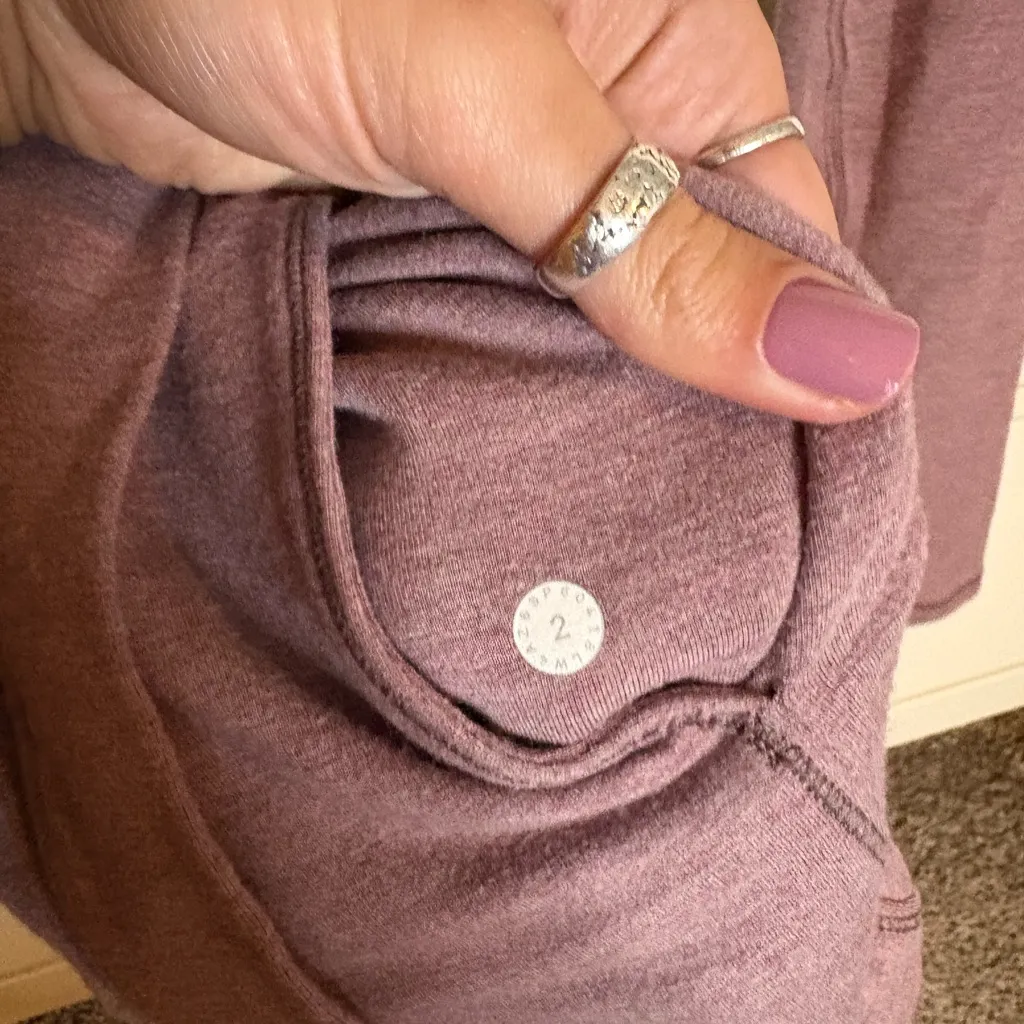 Lululemon Coast Wrap -
Heathered Mod Chalky Rose - Image 8