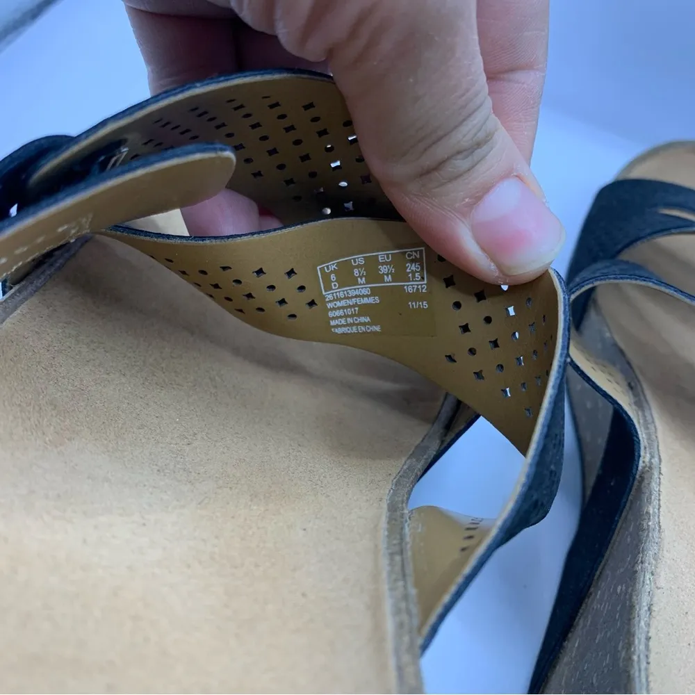 Clarks Clark’s Collection size 8.5M black wedge sandals crossed adjustable strap - Image 8