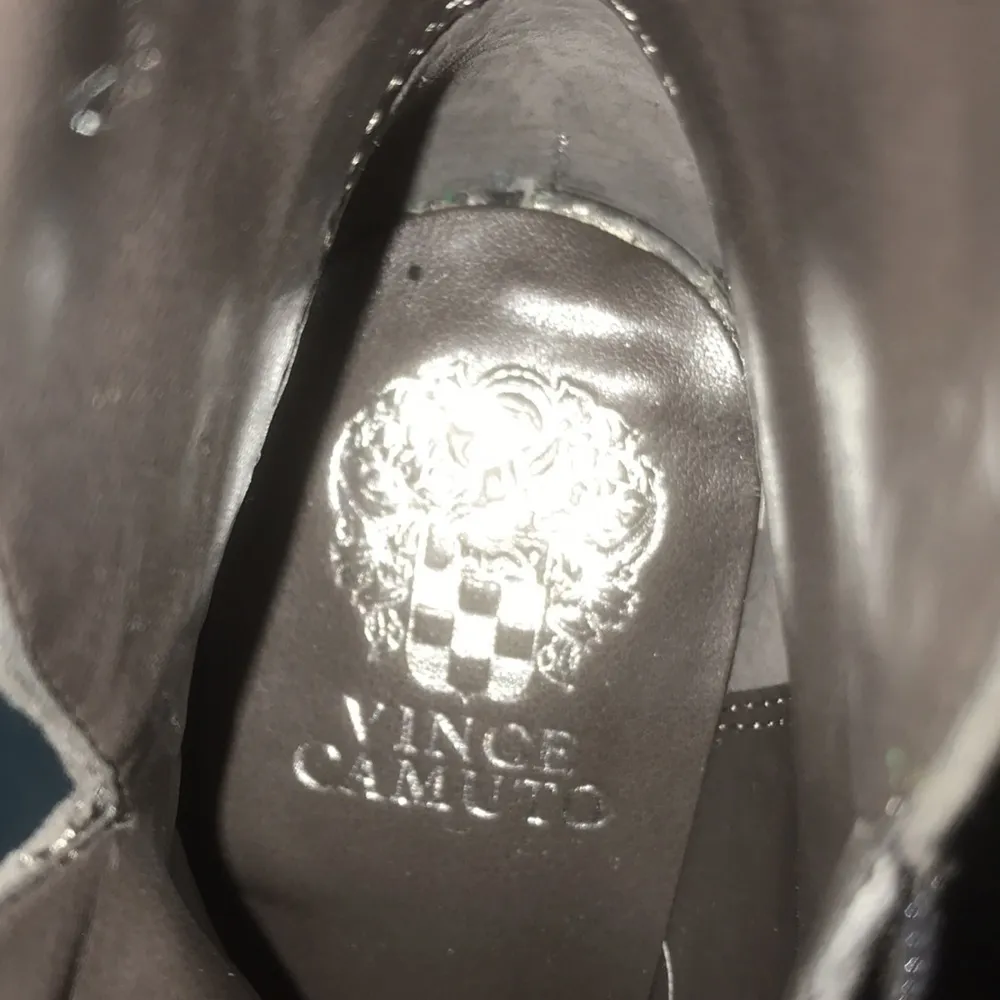 VINCE CAMUTO Kassie2 gray suede leather zipper boots NEW size 9W - Image 5