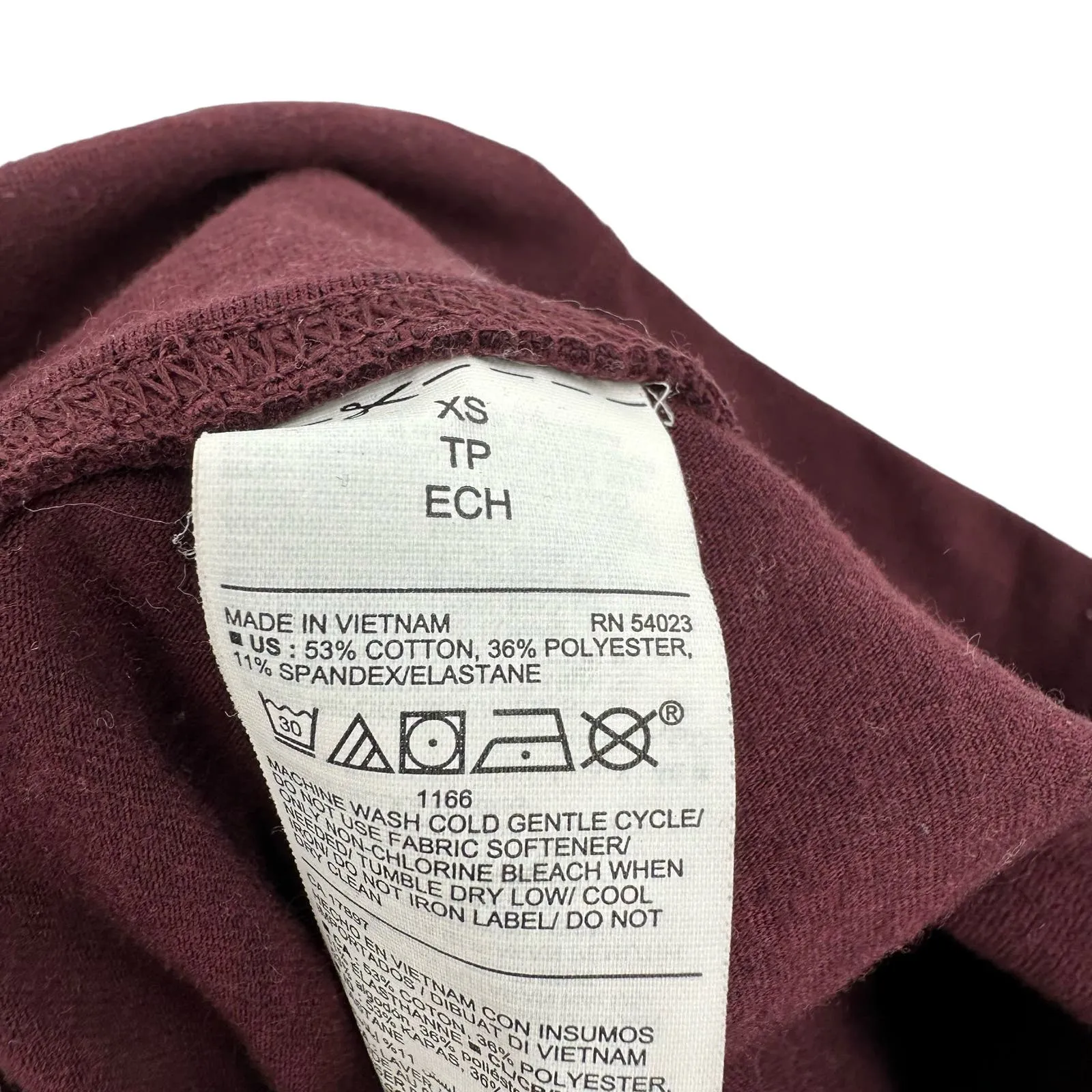Old Navy Active size XS‎ purple maroon burgundy full length athletic leggings - Image 4