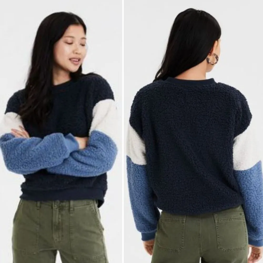 AMERICAN EAGLE Navy Blue Cream Colorblock Sherpa Pullover Crewneck Sweatshirt S - Image 4