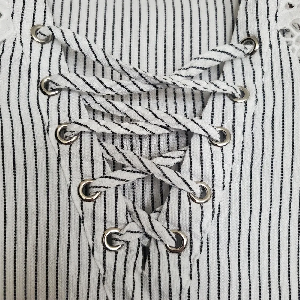 Striped lace up top with crochet lace sleeves - Image 4