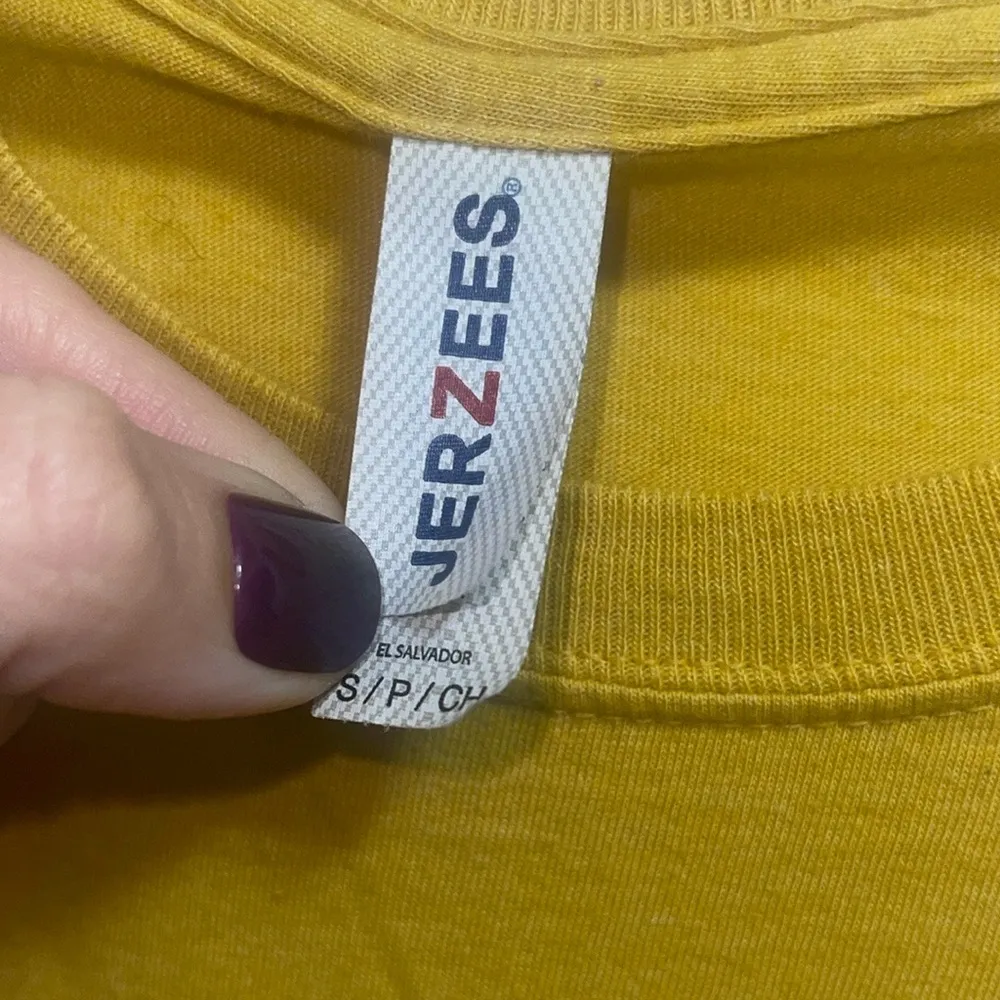 Rare WELCOME HOME virginia tech hokies small t shirt YELLOW - Image 3