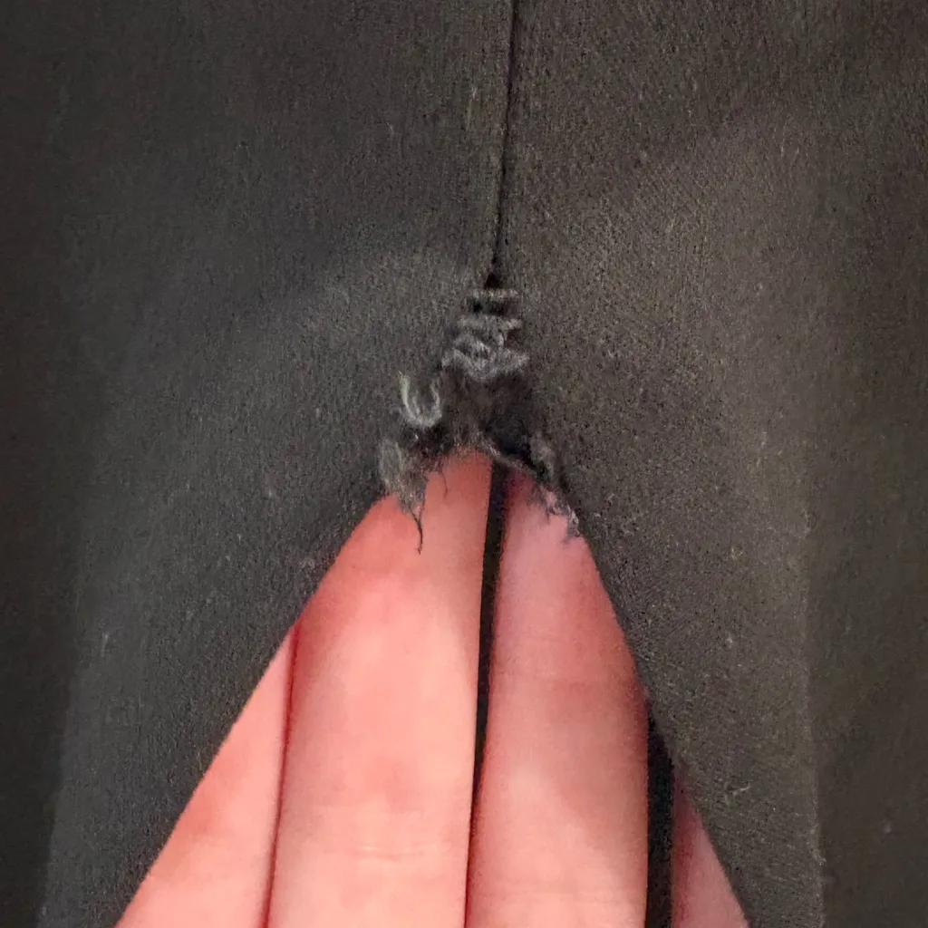 Bardot  Elegant Black‎ Off The Shoulder Dress - Image 8