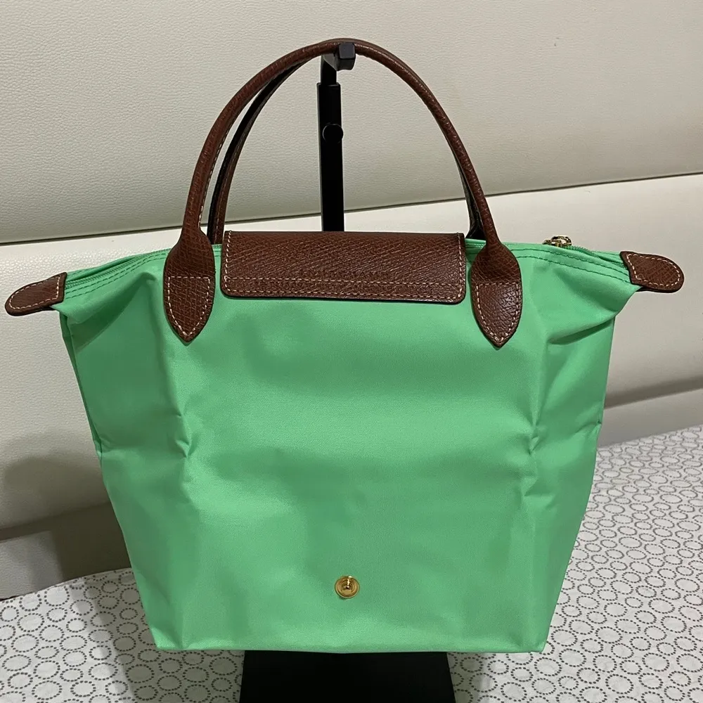 Longchamp Pliage Green Tote - Image 2