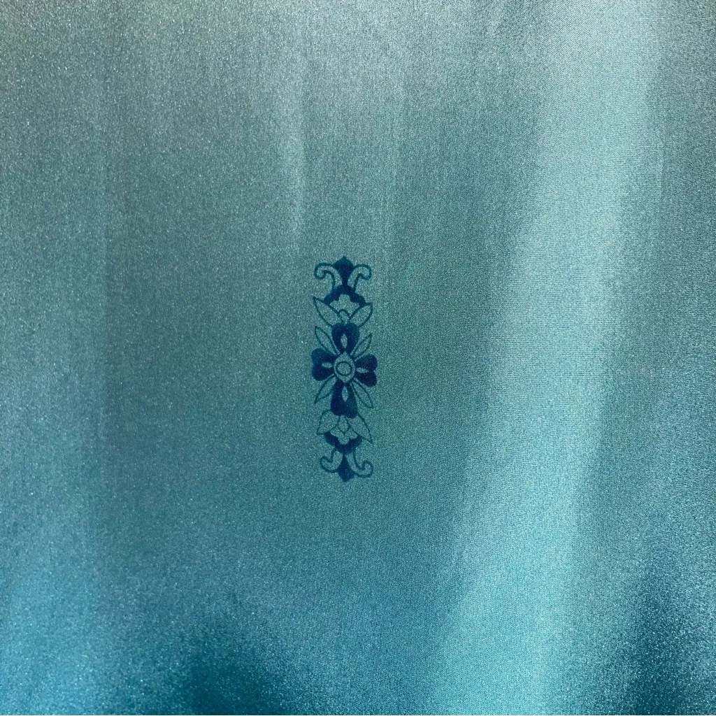 NWT Vintage Ombré Button-Up Shirt - Image 5