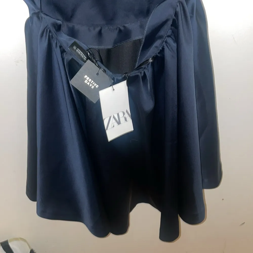 OPEN BACK MINI DRESS - Image 11