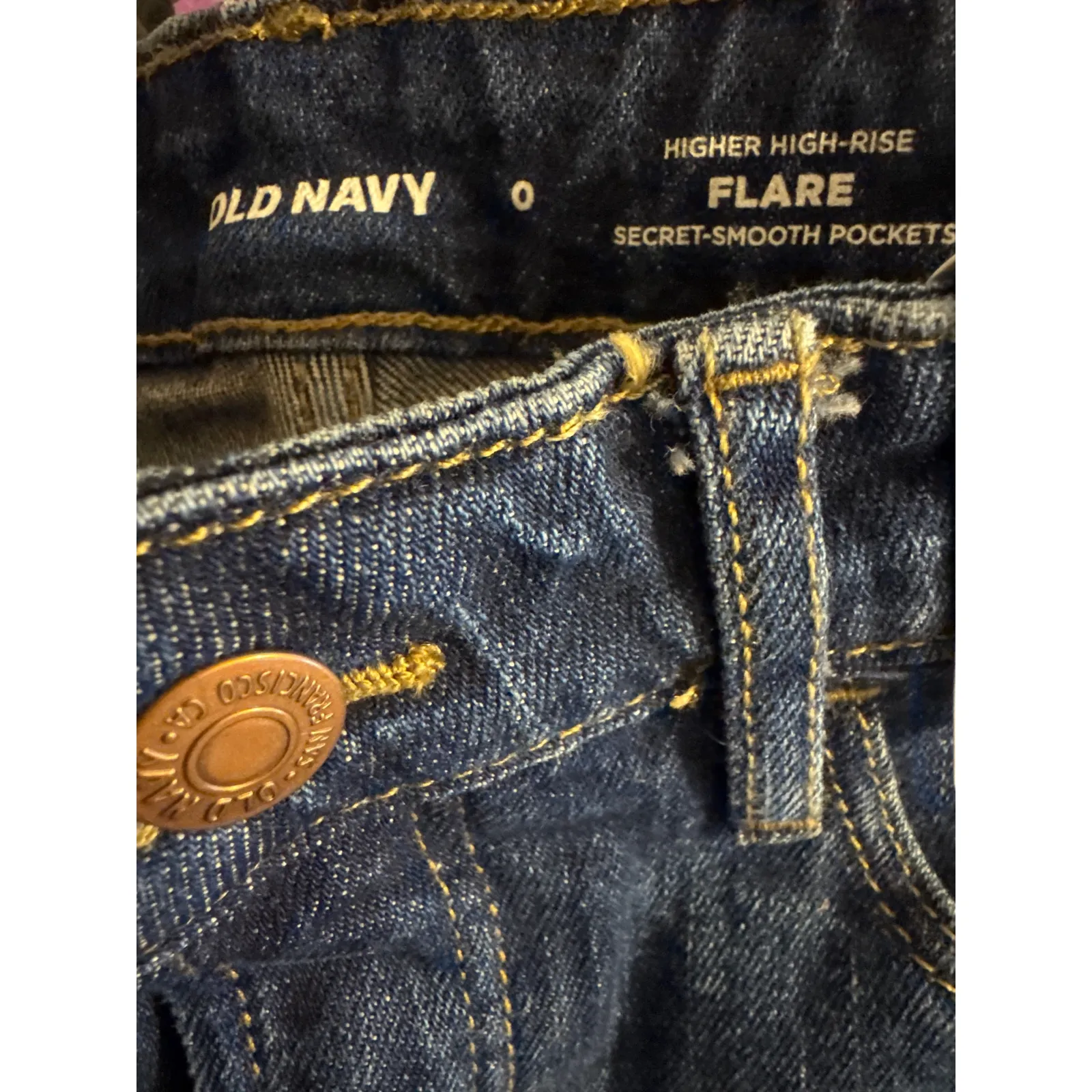 Brand New Old Navy Women's Size 0 Higher High Rise Flared Leg Jeans Blue - Image 9