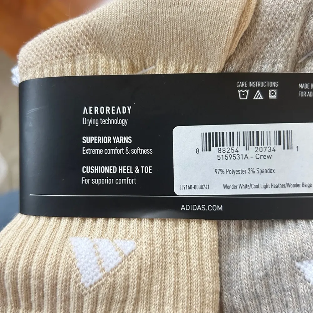 NWT Adidas Women's Cushioned Crew Socks 6 pairs - Image 3