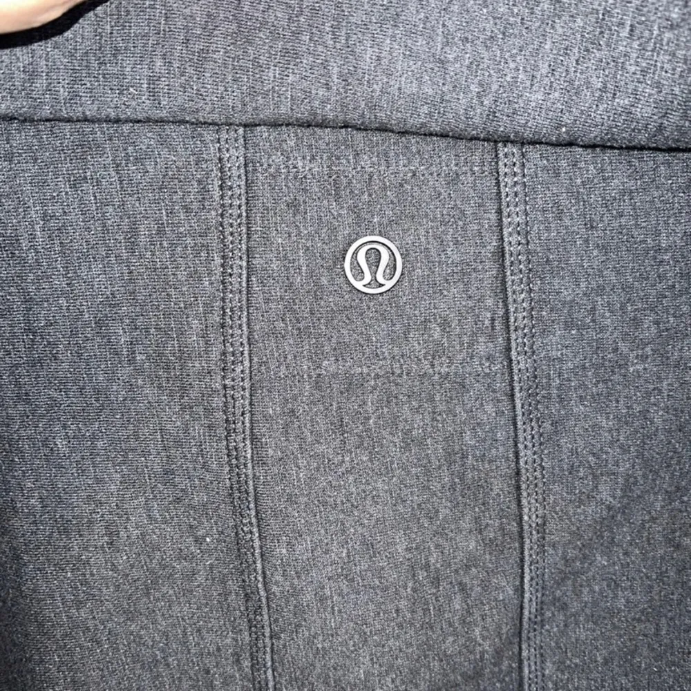 Lululemon Virasana blanket wrap w/ Wide Collar size 4 super rare find - Image 6