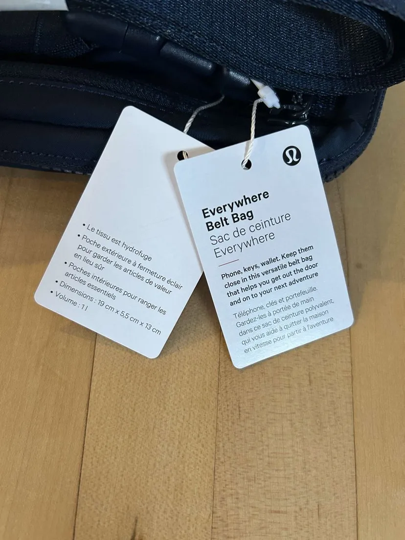 Everywhere Belt Bag Black New With Tags 1L - Image 3