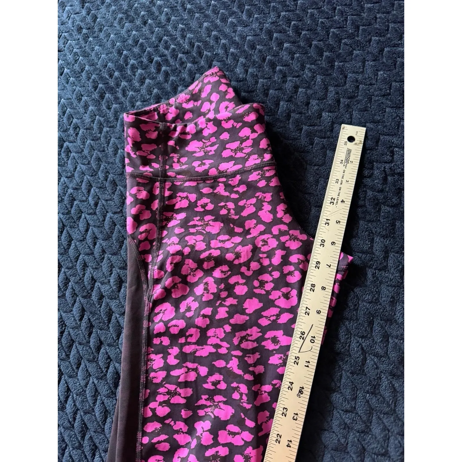 Lululemon Women's Drop‎ It Like Its Hot Tight Purple Pink Leggings mesh Size 6 - Image 8