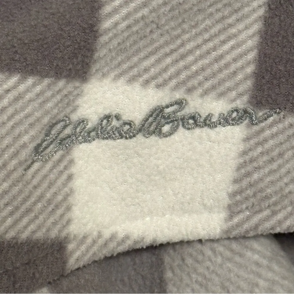 Eddie Bauer Firelight Flannel Shirt Long Sleeve Lush Soft Gray‎ Plaid Large - Image 5