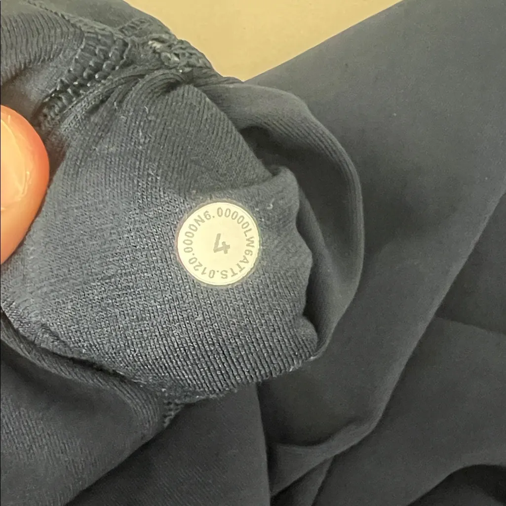 Lululemon  Wunder Under Cropped Legging Blue Size 4 - Image 2