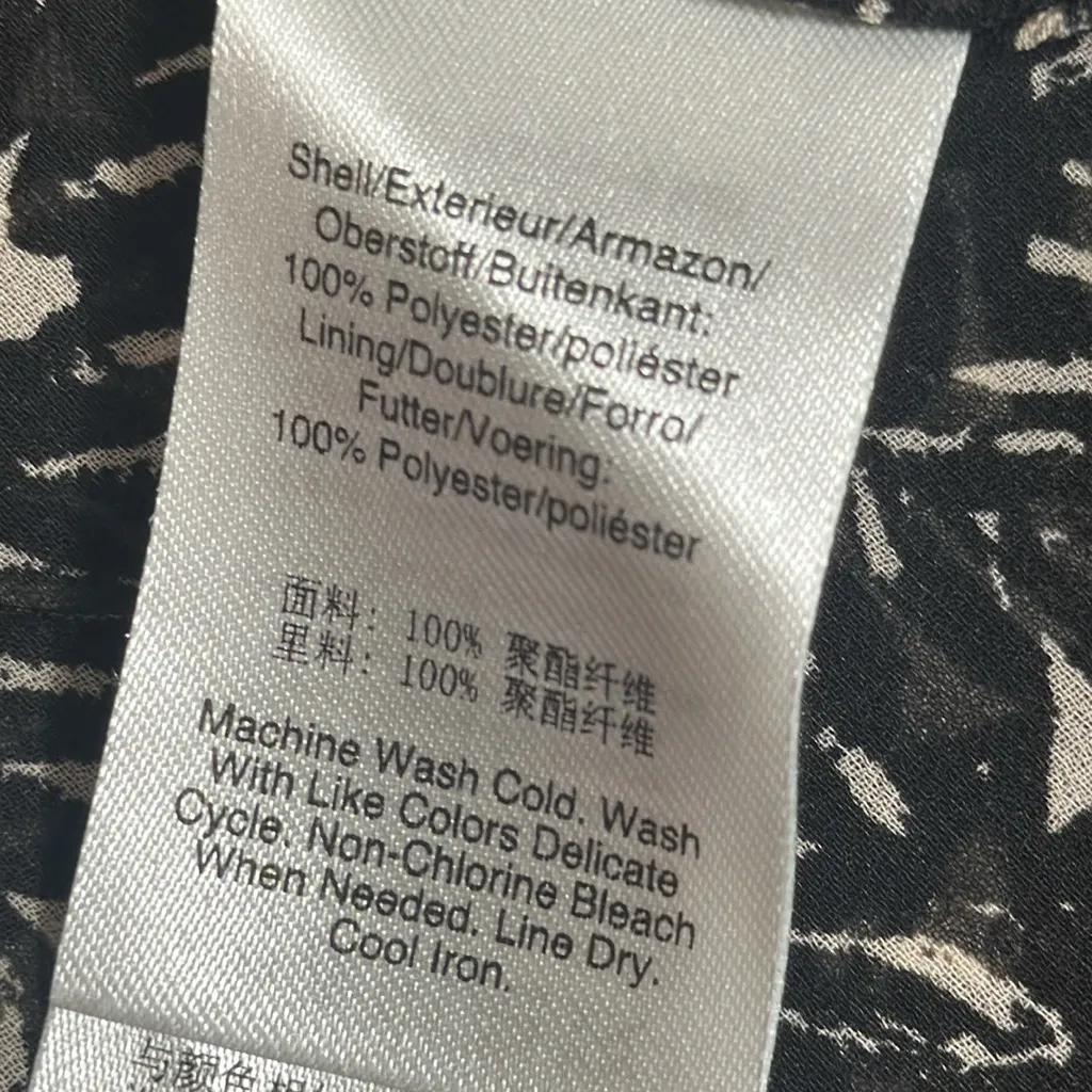 Donna Karan Shirt Women's Small Black Print Sleeveless Blouse Ruffle Collar - Image 6