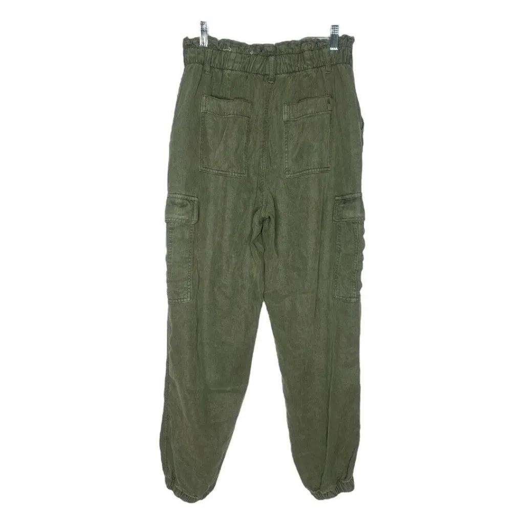 American Eagle Women’s Cargo Pants Army Green‎ Paper Bag Waist Size 6 Short - Image 2