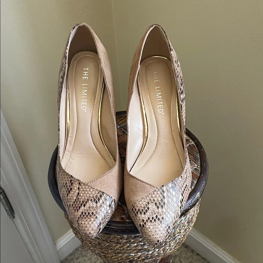 The Limited Snakeskin Tan Heels - Image 2