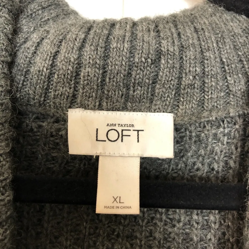 Ann Taylor LOFT Chunky Deep V Neck Sweater Gray - Image 2