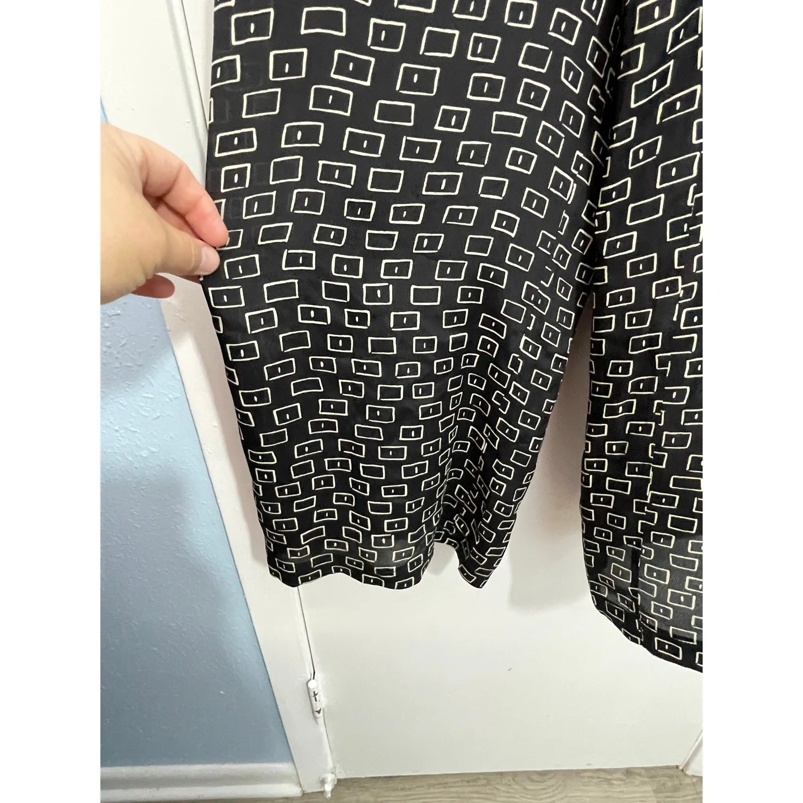 Lafayette 148 NY Pants Small Black Geometric Silk Blend Wide Leg Office Preppy - Image 4