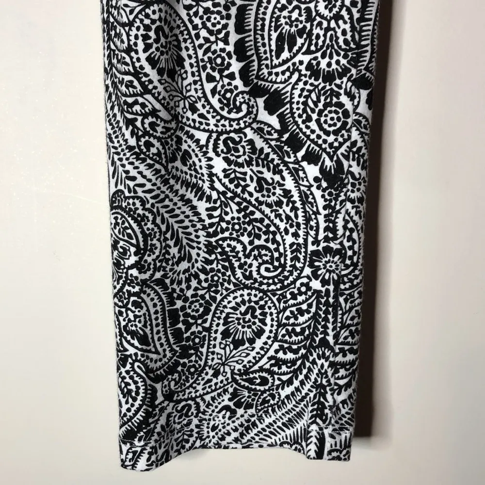 Women’s Black & white paisley Capri leggings pants cotton blend medium capris - Image 3