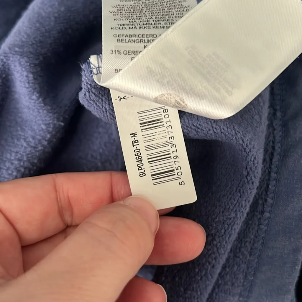 Gymshark Cropped Hoodie Blue Size Medium *flaw - Image 7