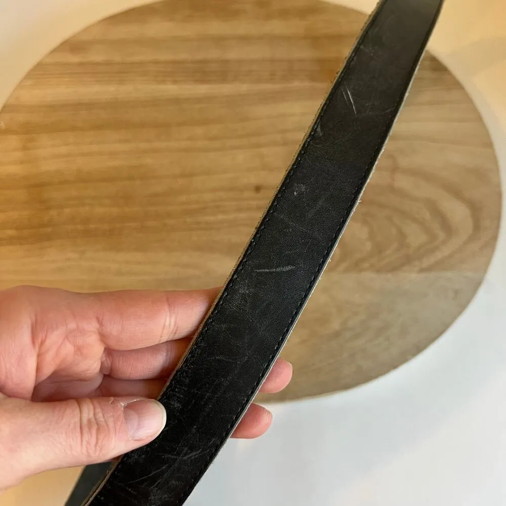 Vintage 90s Levi's Distressed Worn in Black Genuine Leather Belt Size Large - Image 7