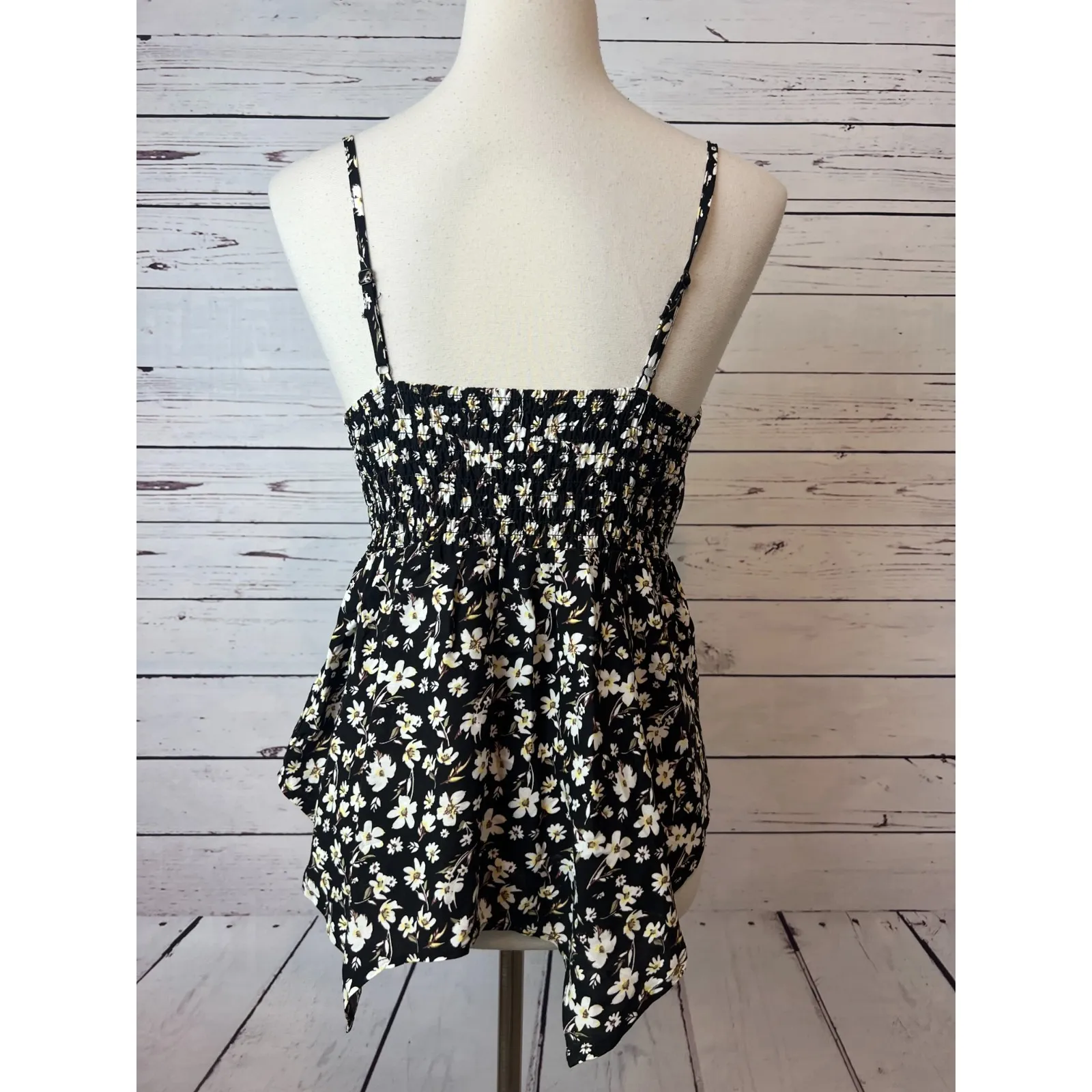 No Boundaries Tank‎ Top Floral  Small Y2K Lace Cami Sharkbite NWOT 90s Rayon - Image 4