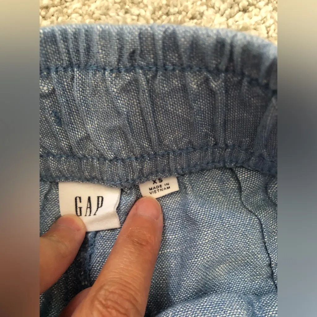 Gap linen blend elastic waist drawstring women shorts size XS - Image 4