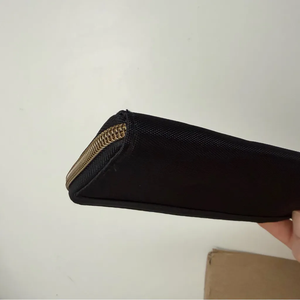 Travelon Wallet Zippered Closure Zip Pocket Credit Card Travel Black Purple - Image 10