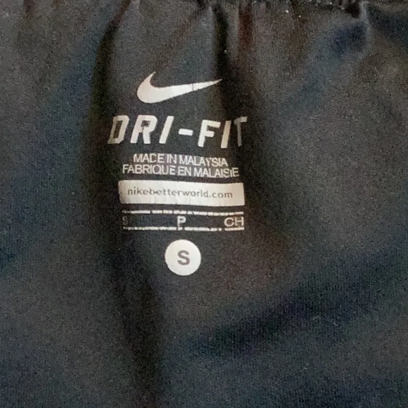 Nike Dri-fit Tempo Shorts size small - Image 5