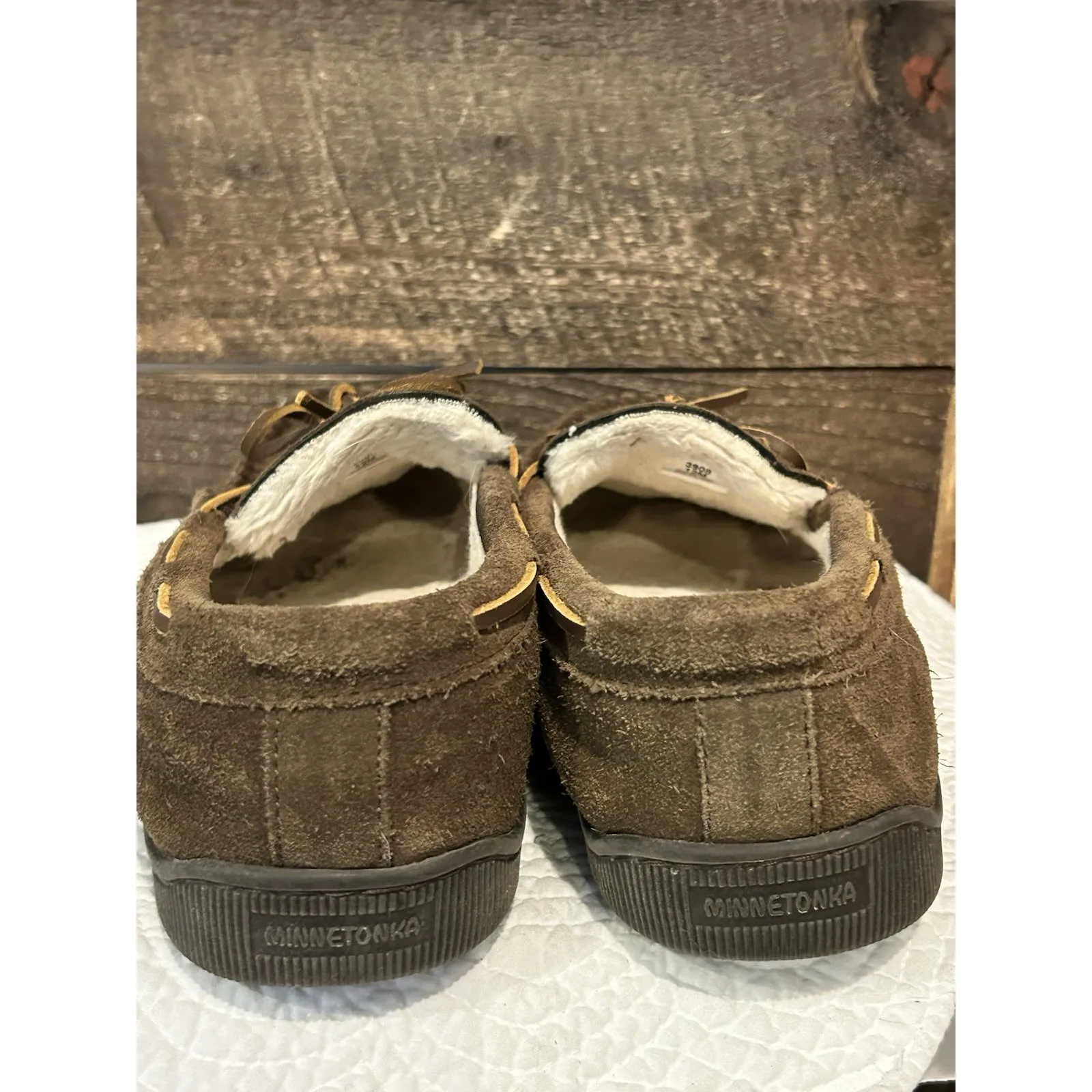 Minnetonka 3908 Men's Green Leather Faux Fur Lined Slipper Moccasins Size 12 M - Image 6