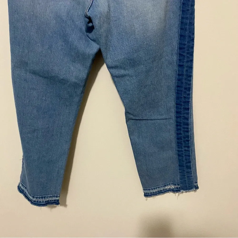 Abercrombie and Fitch Zoe Natural Rise Ankle Straight size 12 - Image 9