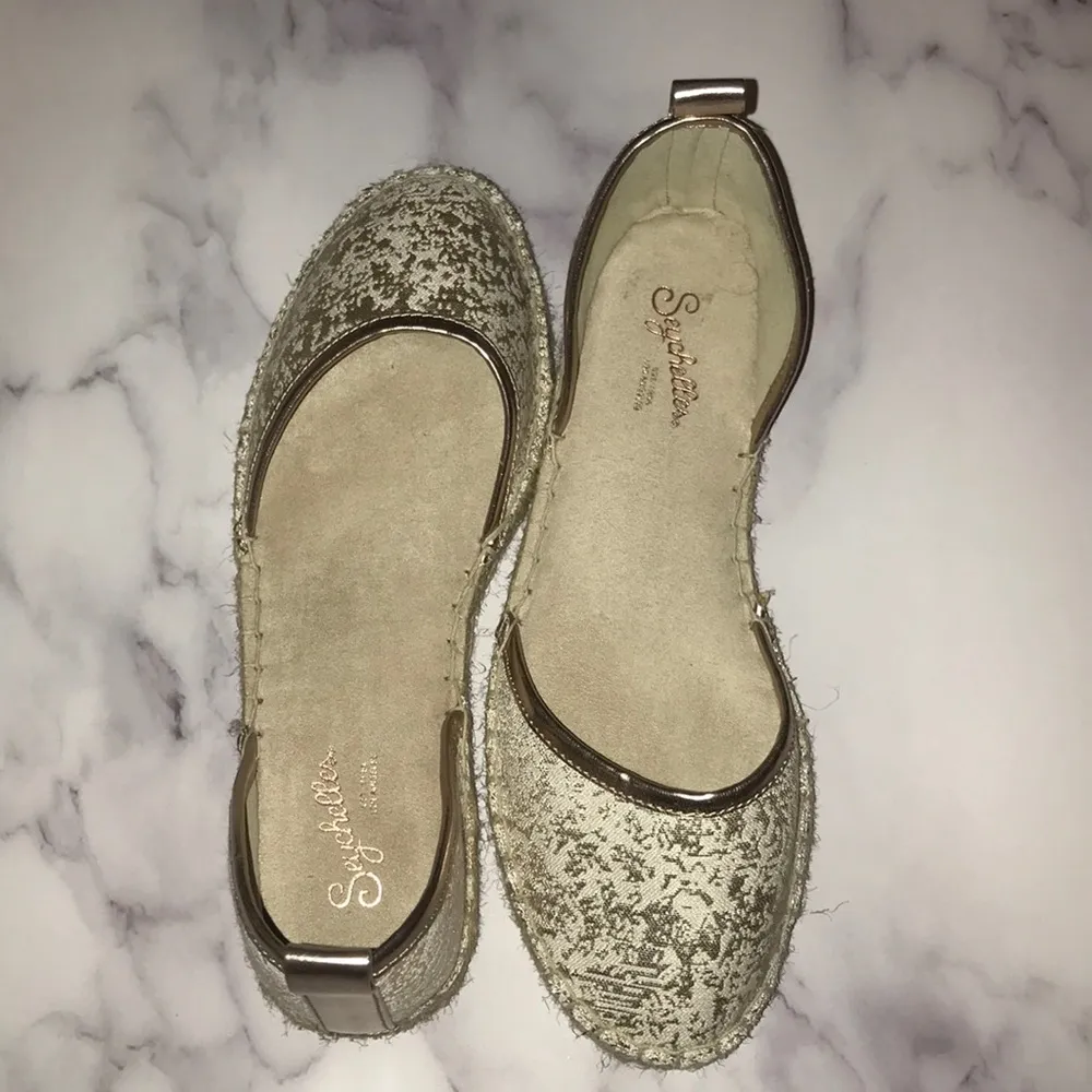 Seychelles Los Angeles gold metallic size 7 NWOT - Image 3