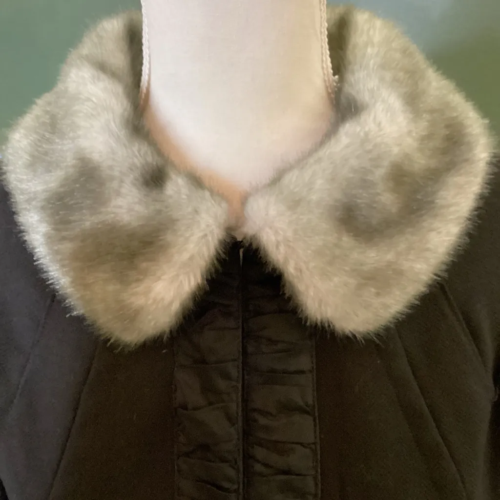Simply‎ Vera Vera Wang Black Trench Coat with Gray Faux Fur Collar - Image 3