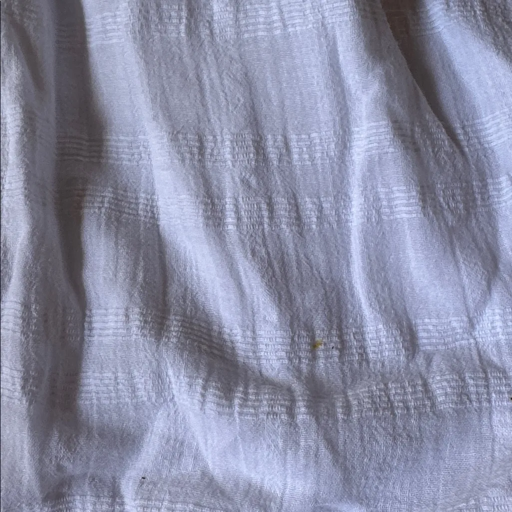 Sabo Skirt White One-Shoulder Top - Image 4