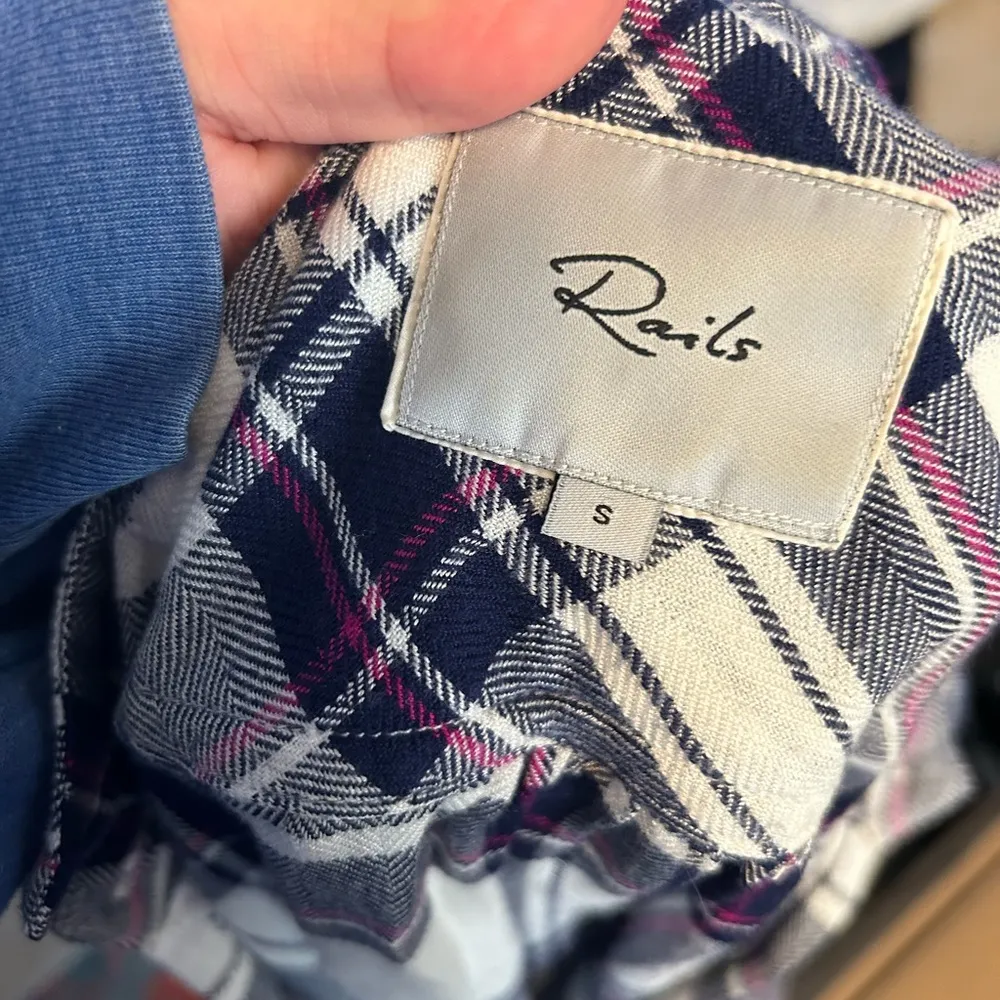 RAILS BRITT PLAID SHORT SLEEVE TOP - Image 4