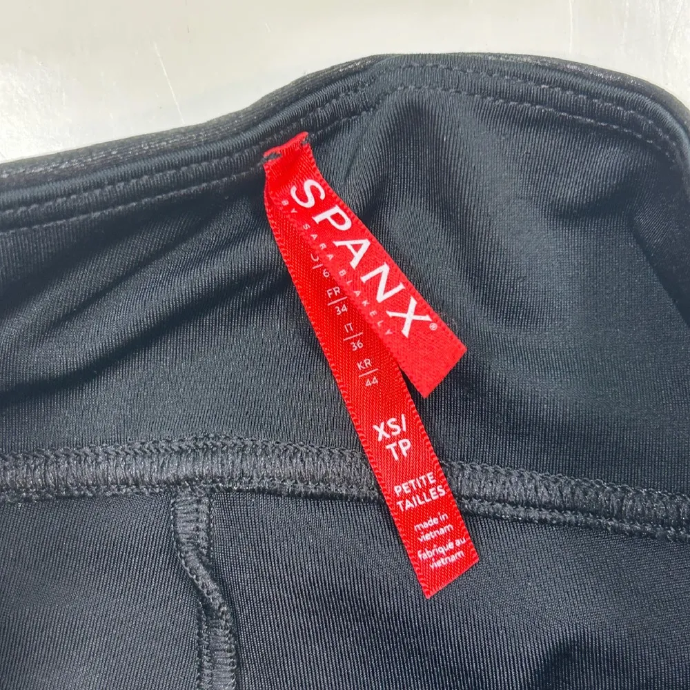 SPANX Faux Leather Shine Leggings Black High Waisted‎ Tummy Control Womens XS - Image 4