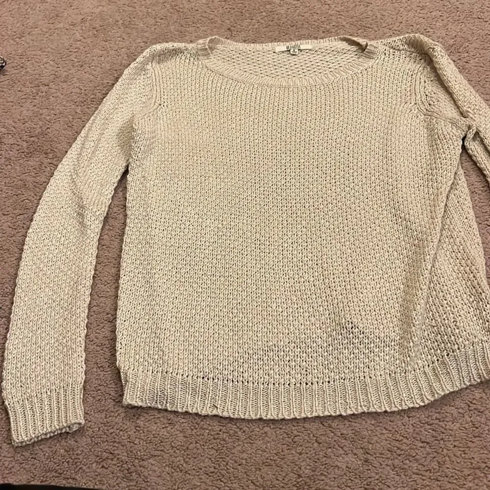 BB dakota small sweater - Image 2