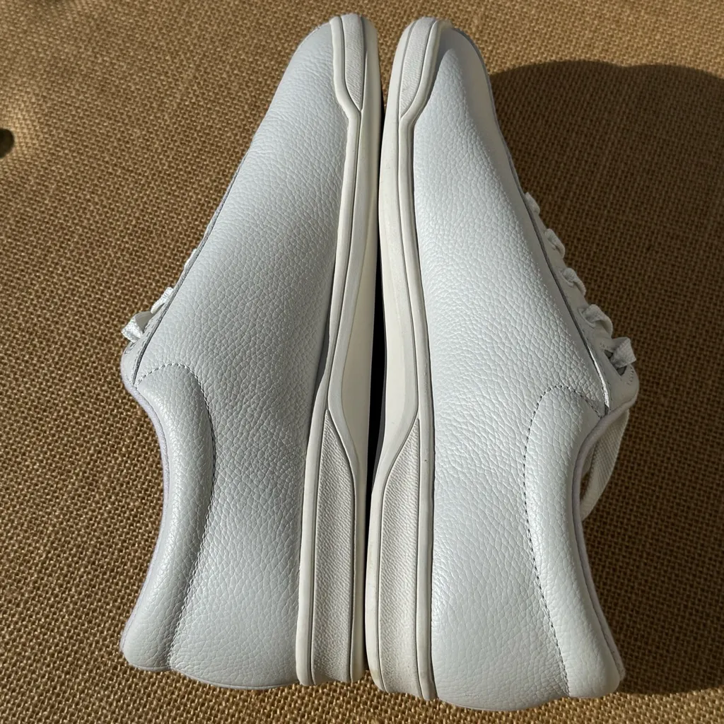 Easy Spirit  AP1 Walking Classic White Sneakers 8N - Image 7