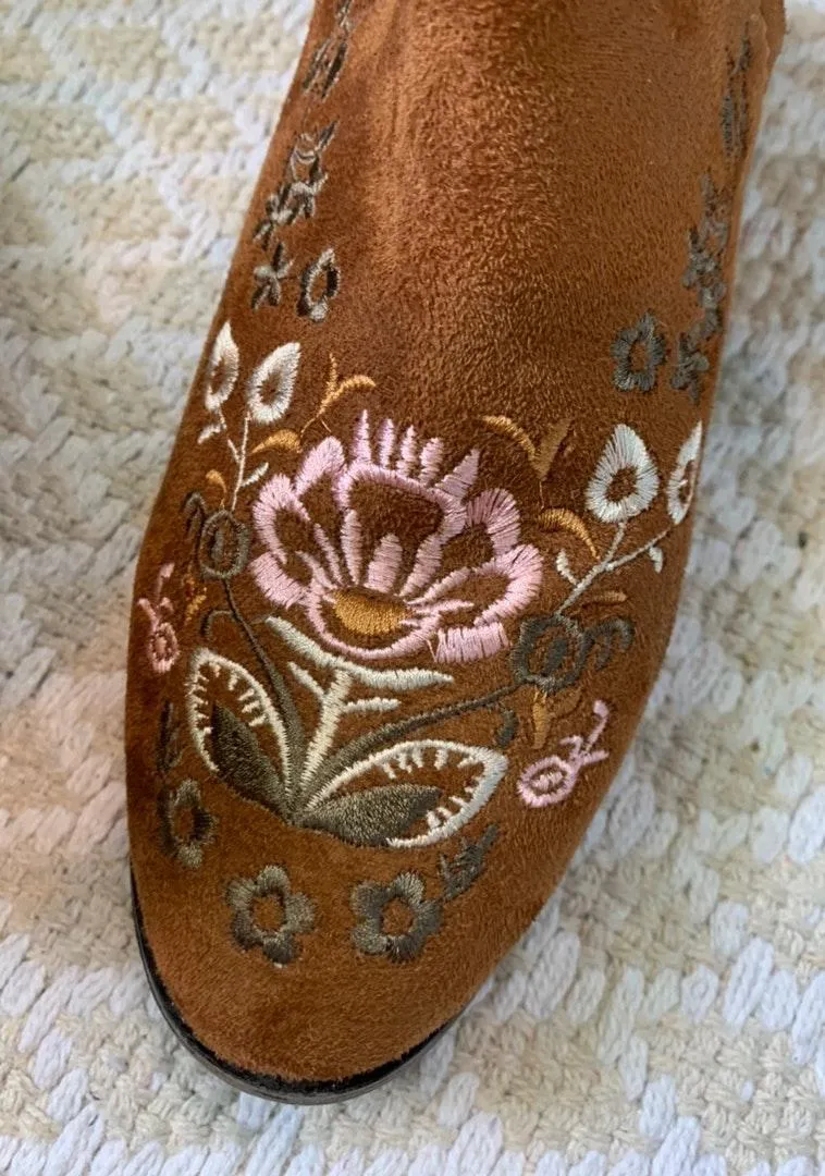 Olivia Miller Embroidered Booties  - Image 5