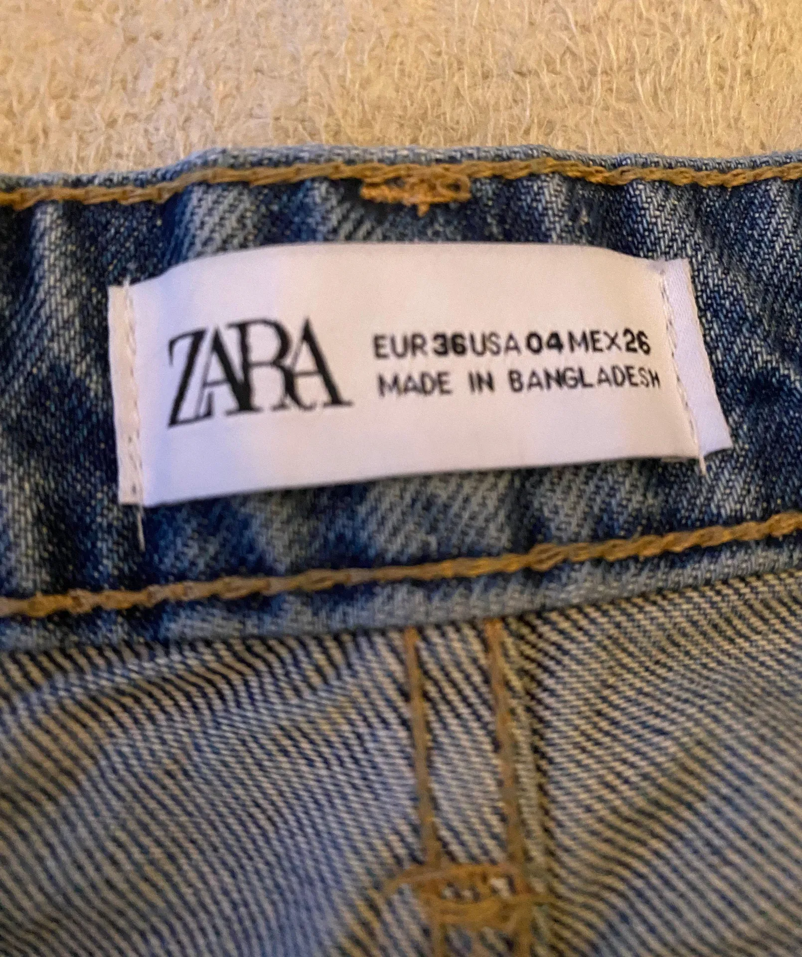 ZARA Highwasted Denim Shorts - Image 3