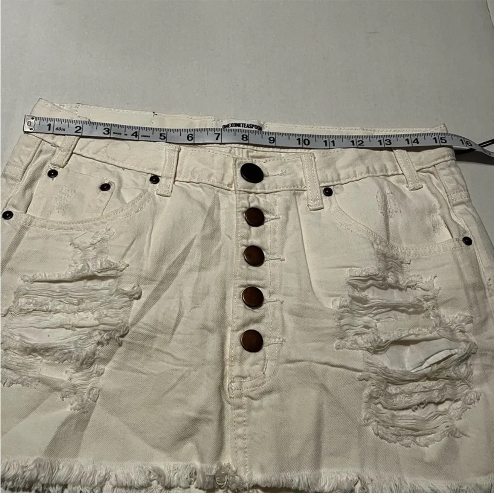 One X One Teaspoon Women Size 26 White Junkyard Sort Distressed Skirt Button NEW - Image 6