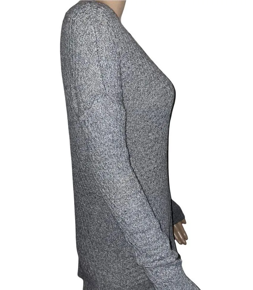 American Eagle  V Neck Sweater  - Image 2