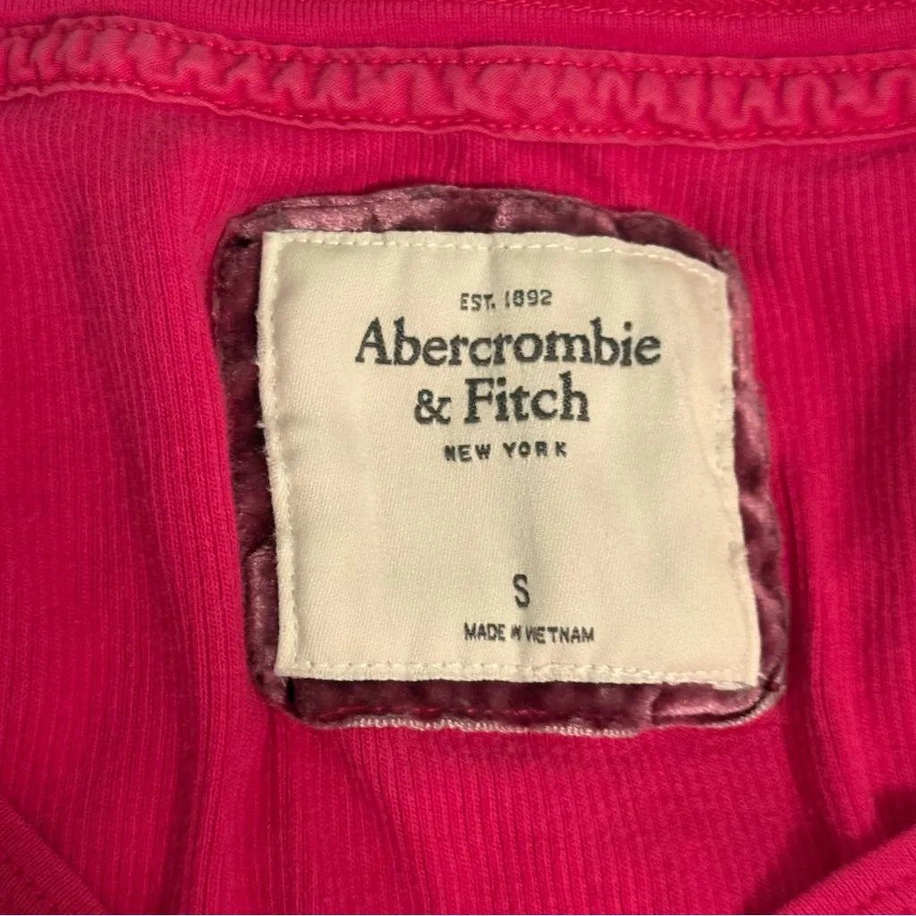 Y2K Abercrombie & Fitch Bella Swan Core Pink Ribbed Henley - Image 4