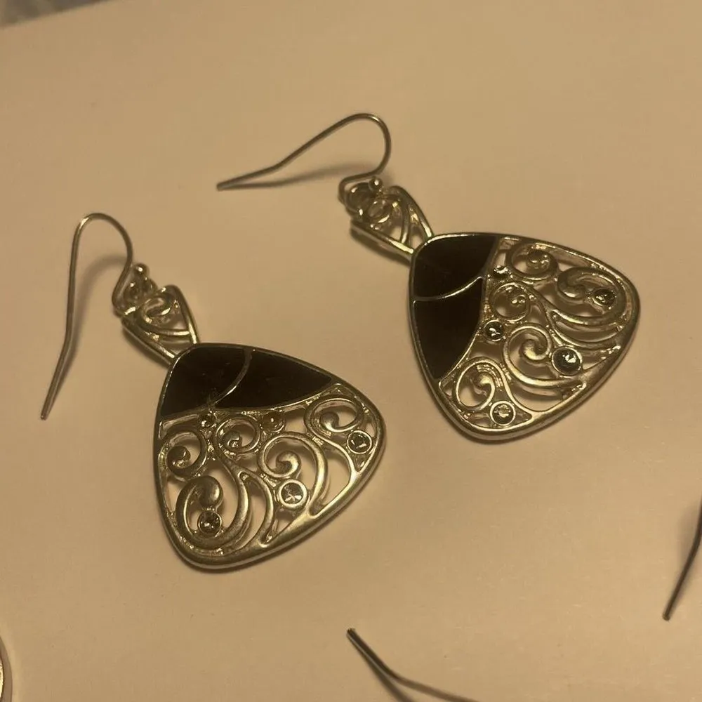 Women’s Lot Of 4 Bead Dangle Costume Earrings Pierced Beaded Mix Silver Tone - Image 9