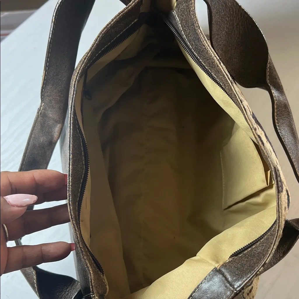 Wild Elegance Leopard Print Shoulder Bag Brown - Image 3