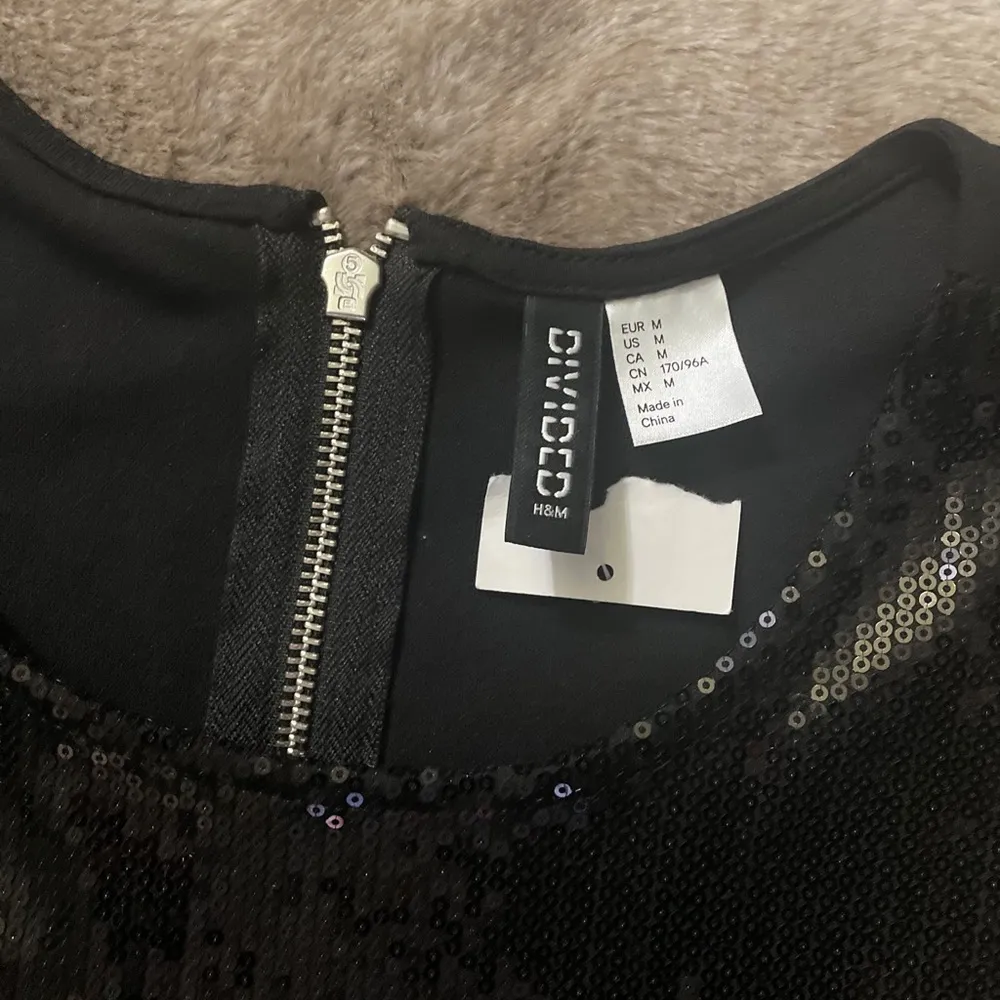 H&M Divided Sequins Dress Black Size Medium - Image 3