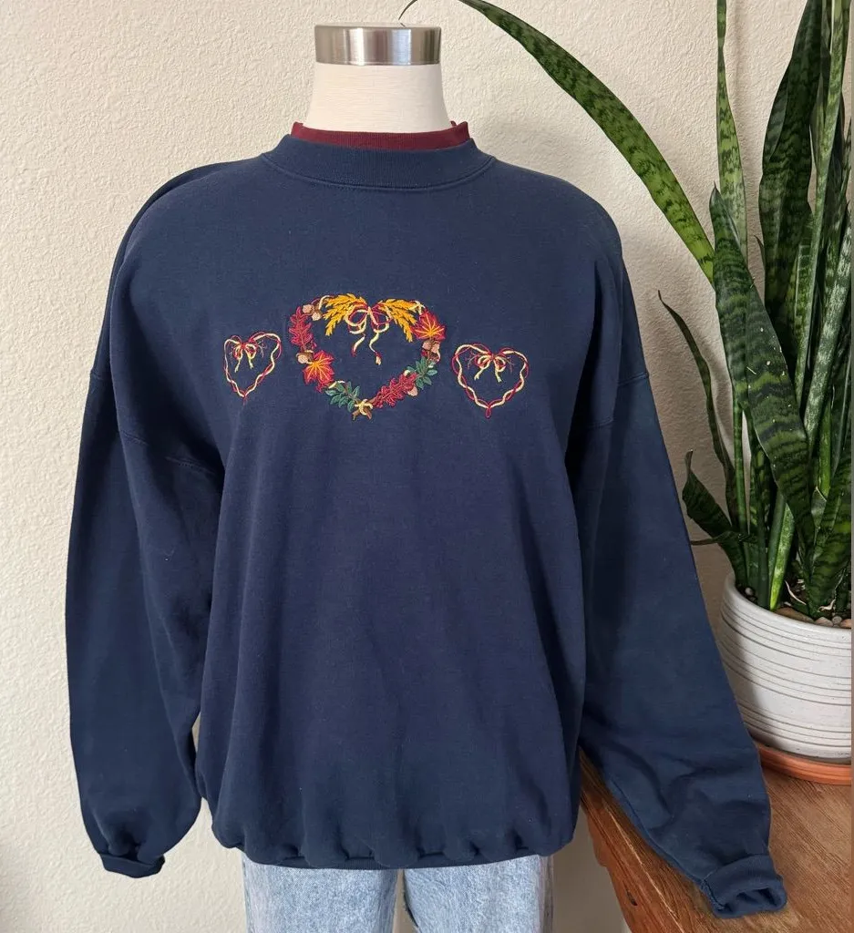 Vintage fall Navy Embroidered Heart Wreath Sweatshirt Fall Leaf Grandma Core XL Blue - Image 1